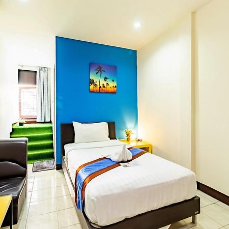Yadoya @ Thonglor Hotel Bangkok Exterior photo